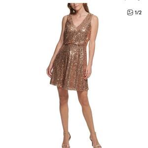 NWT Vince Camuto Sequin V-Neck Blouson Fit & Flare Dress Rose Gold Plus Size 14W